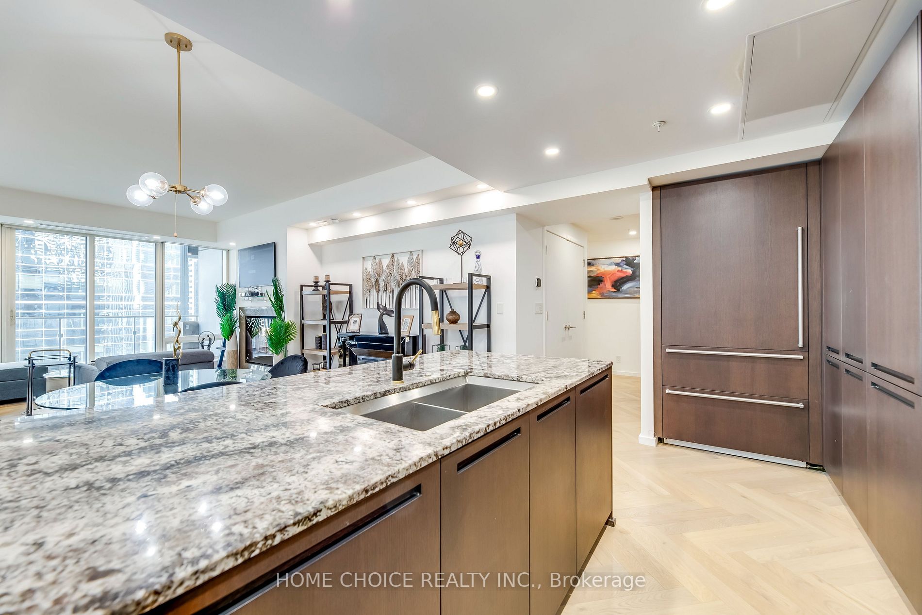 180 University Ave, #2308