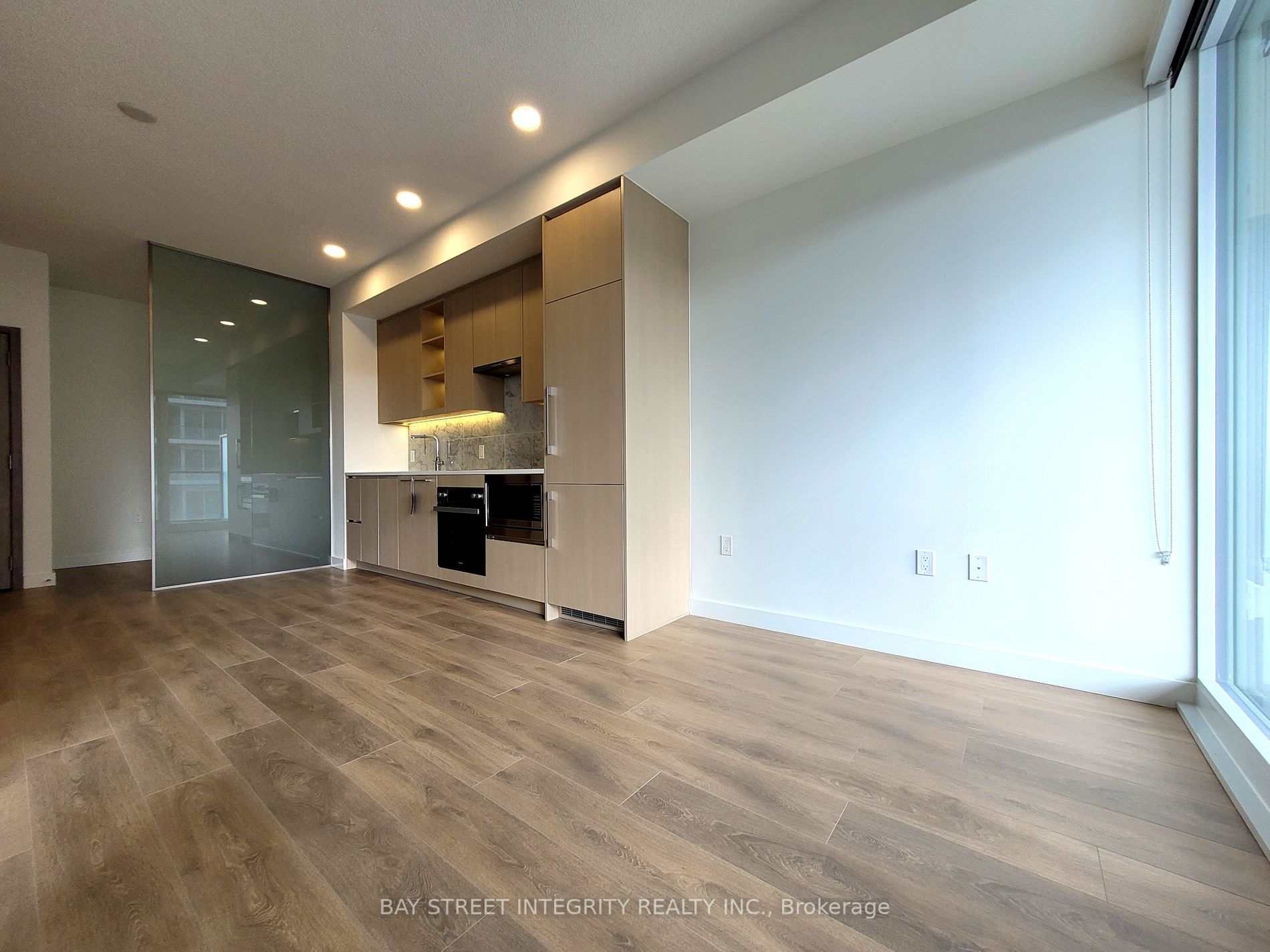 95 Mcmahon Dr, #708
