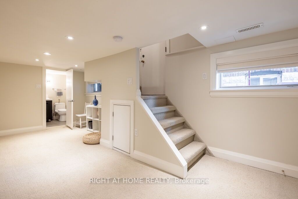 24 Brookdale Ave