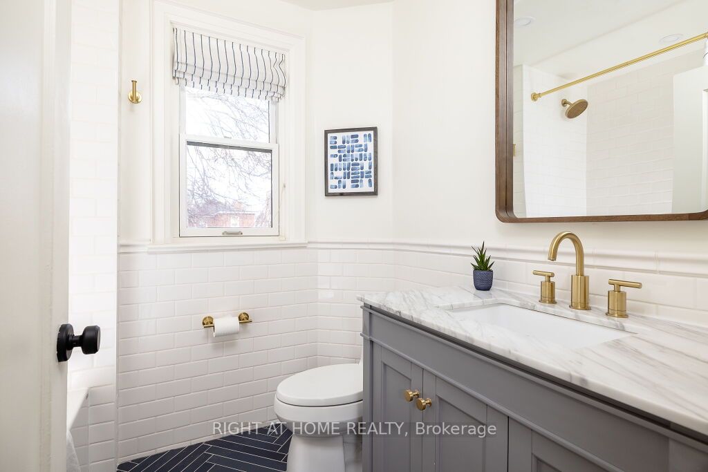 24 Brookdale Ave