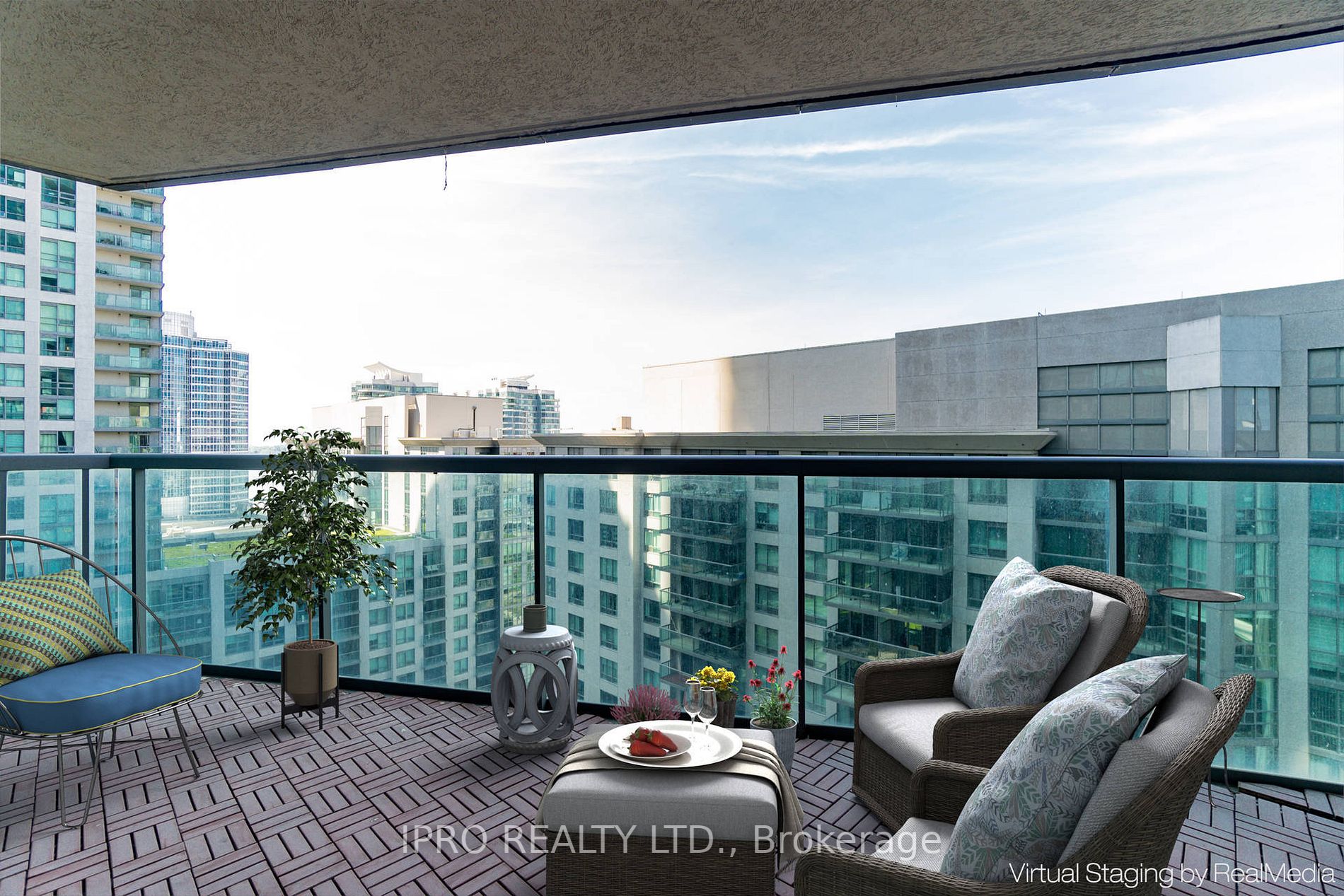 30 Grand Trunk Cres, #2015