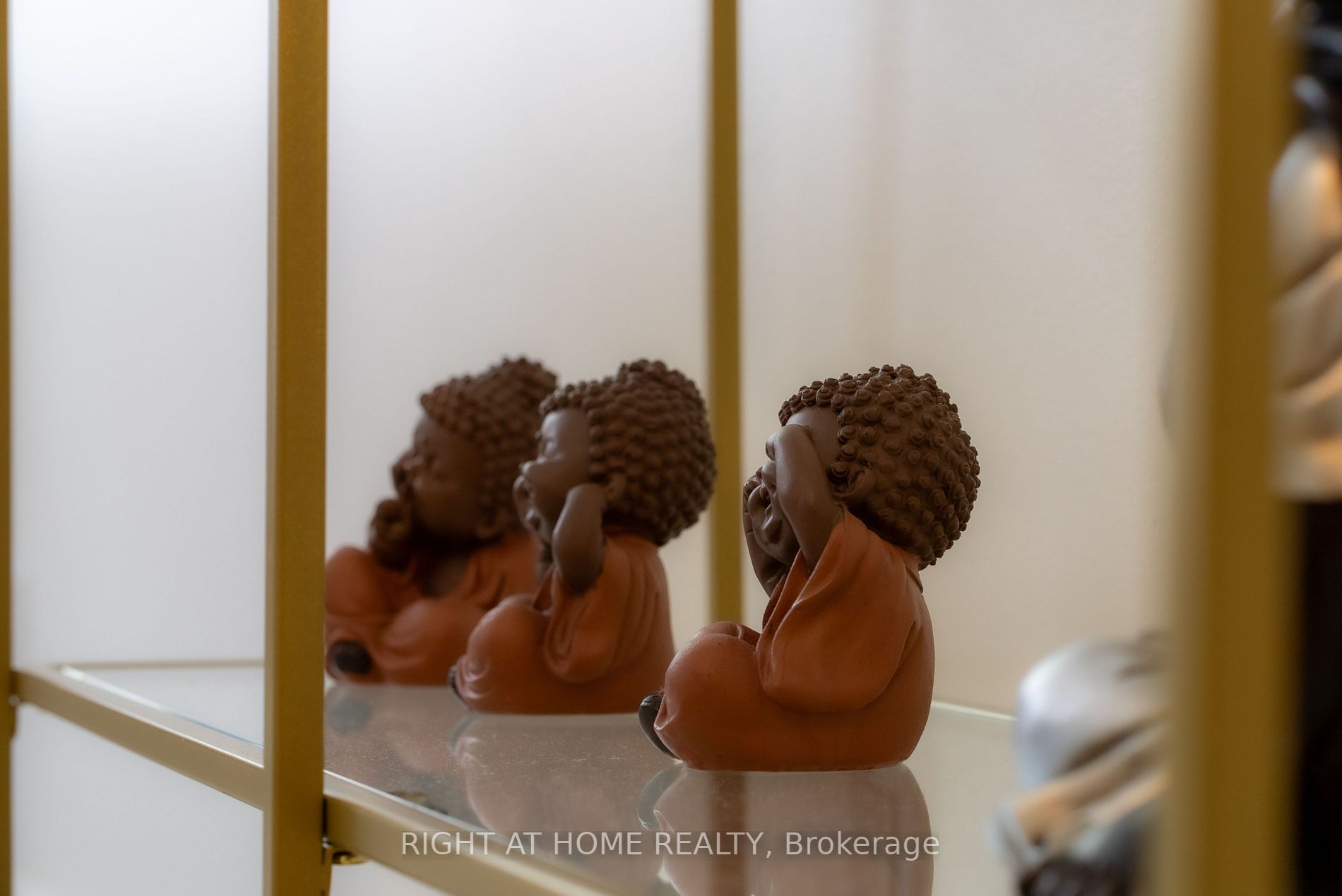 365 Dundas St E, #102