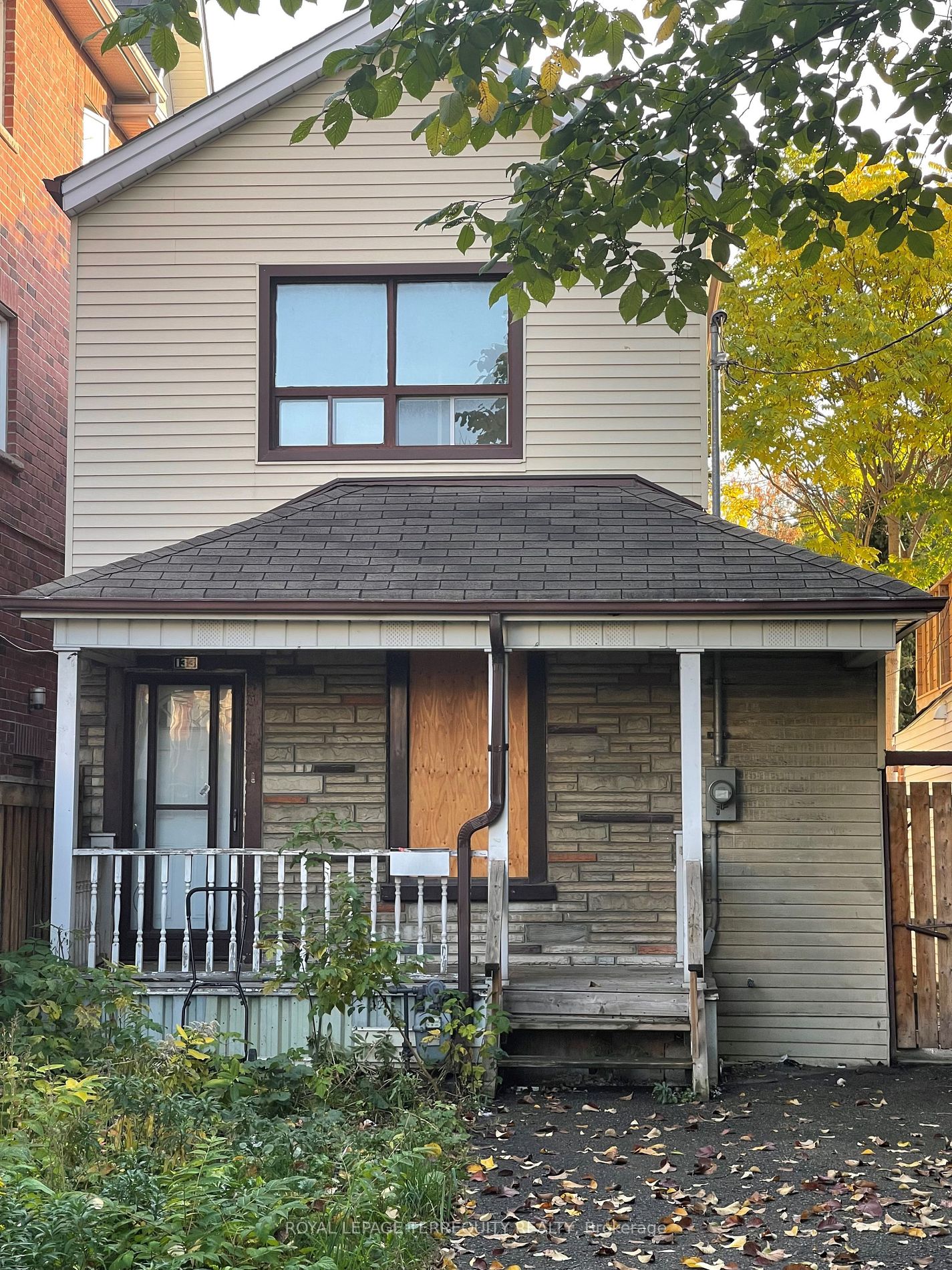 133 Markham St