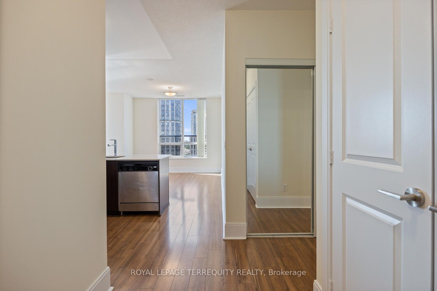 105 Harrison Garden Blvd, #Ph02