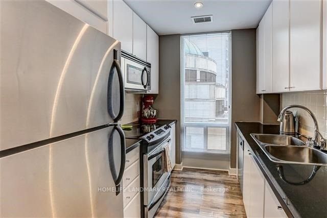 85 Bloor St E, #502