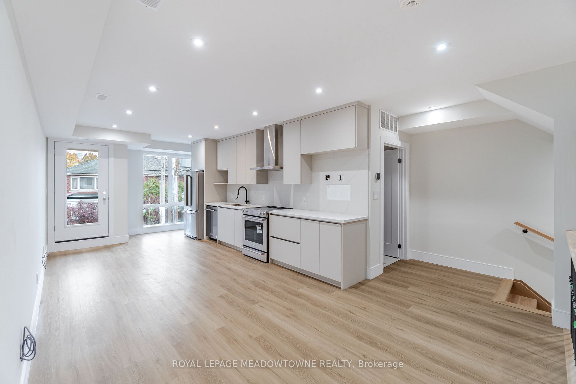 218 Lippincott St, #Unit 2