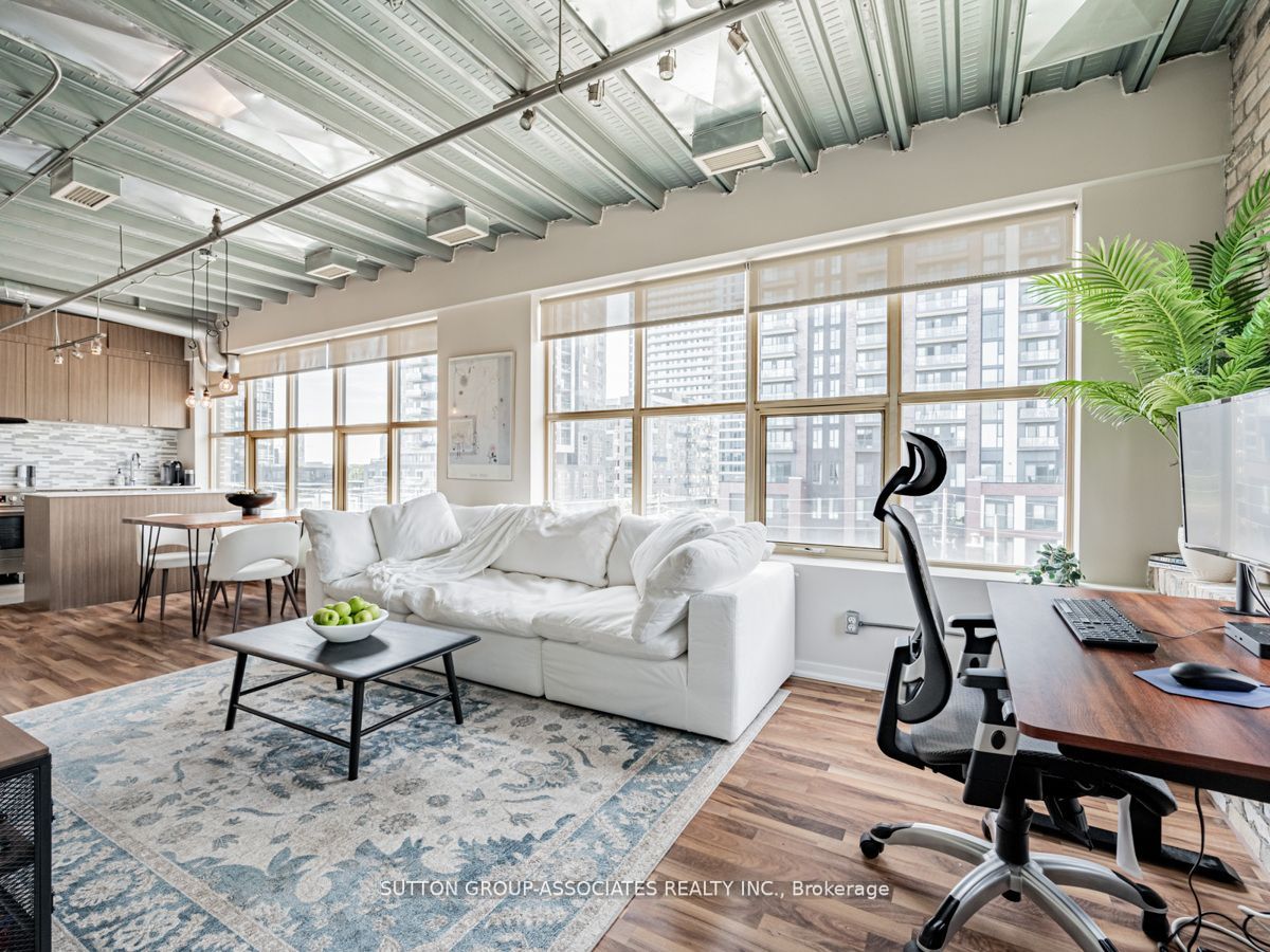 736 Dundas Street E, #507