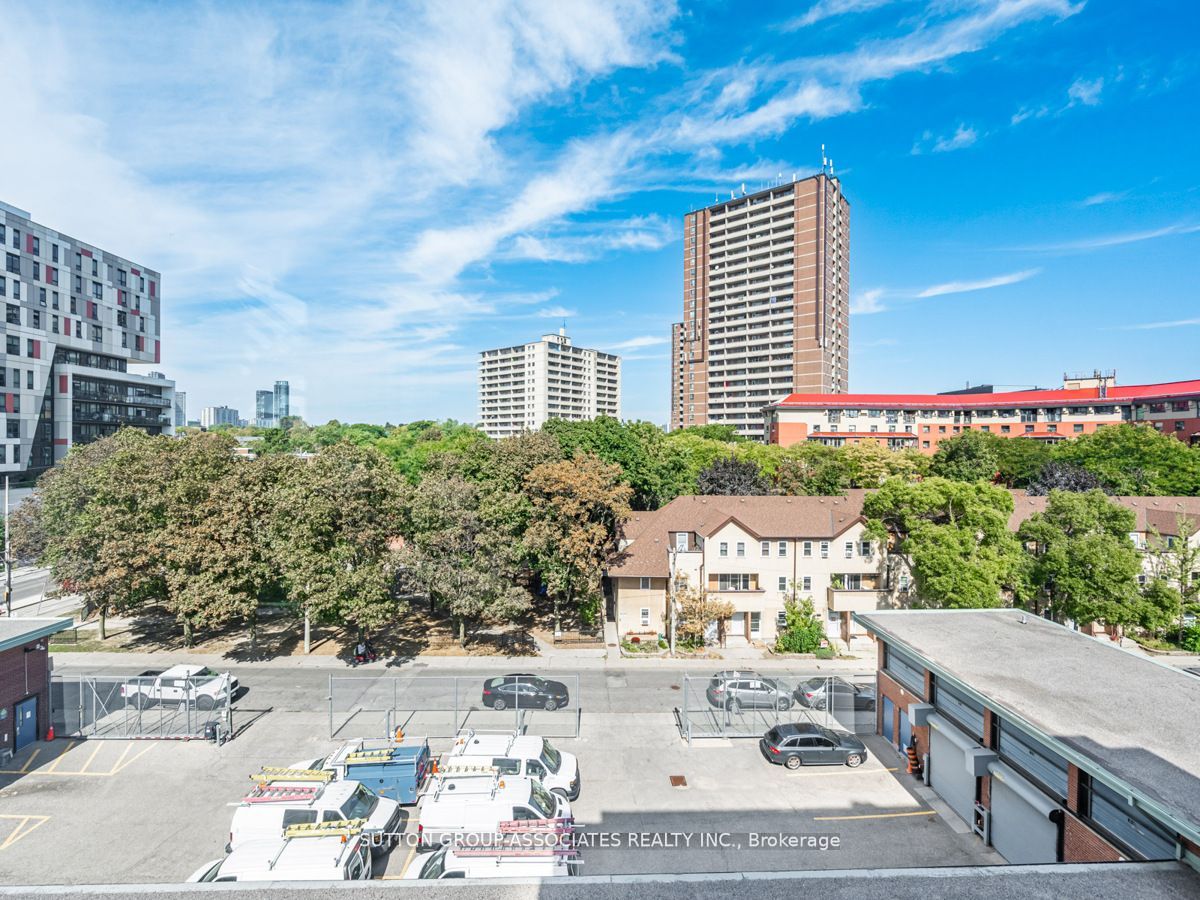 736 Dundas Street E, #507