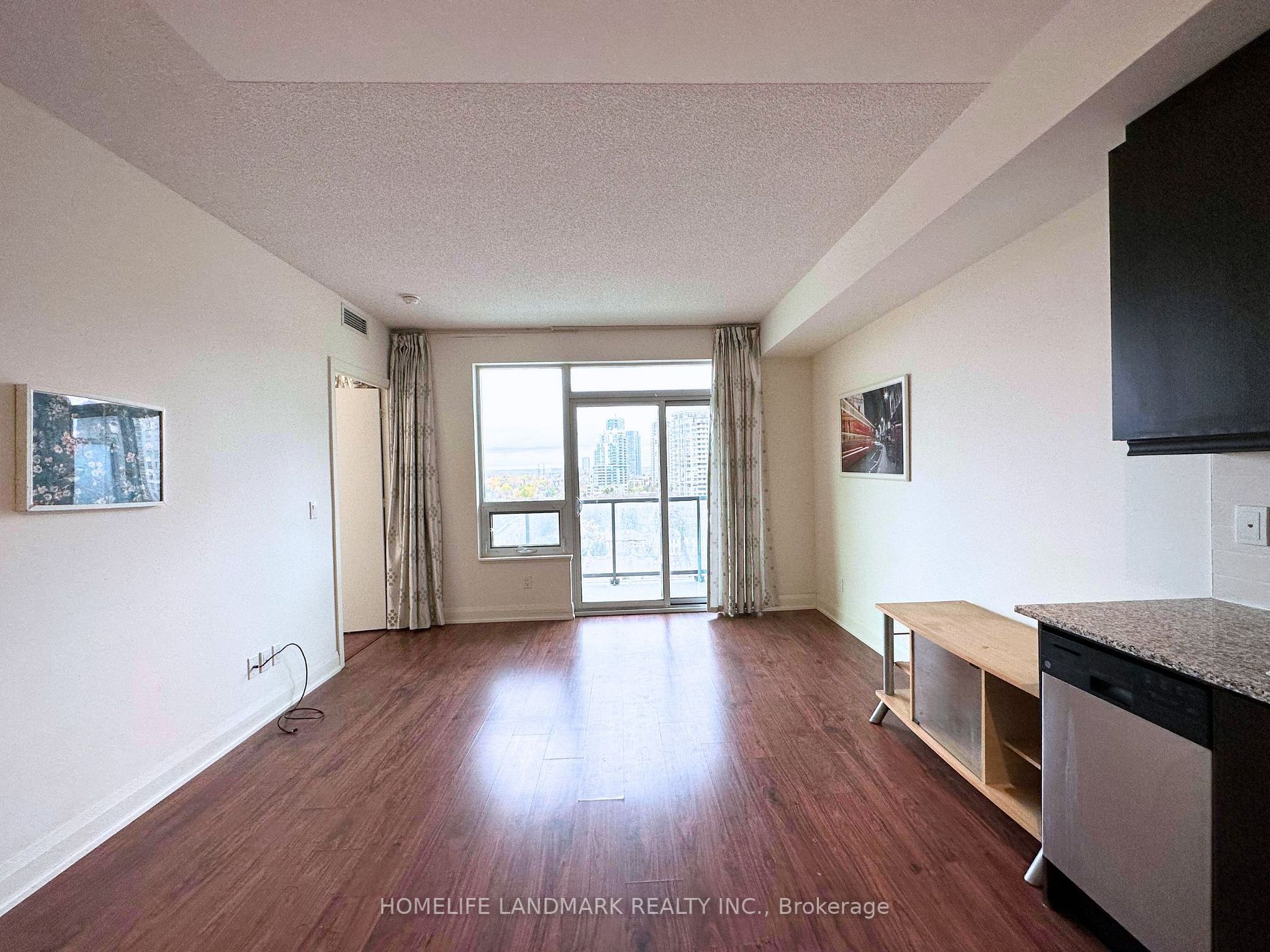 68 Canterbury Pl, #1210