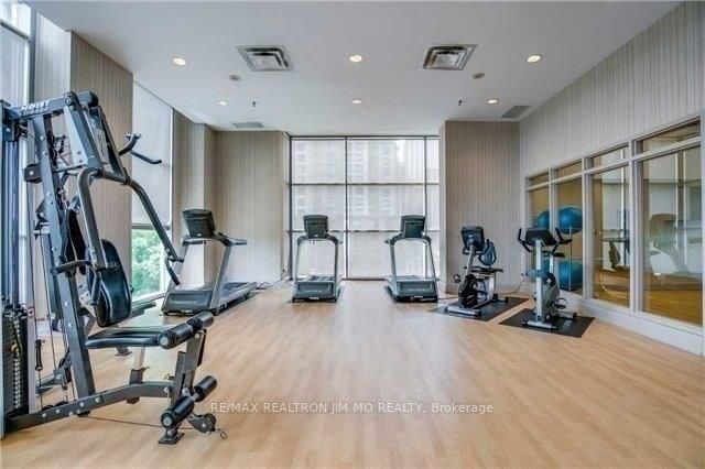 8 Hillcrest Ave, #1815
