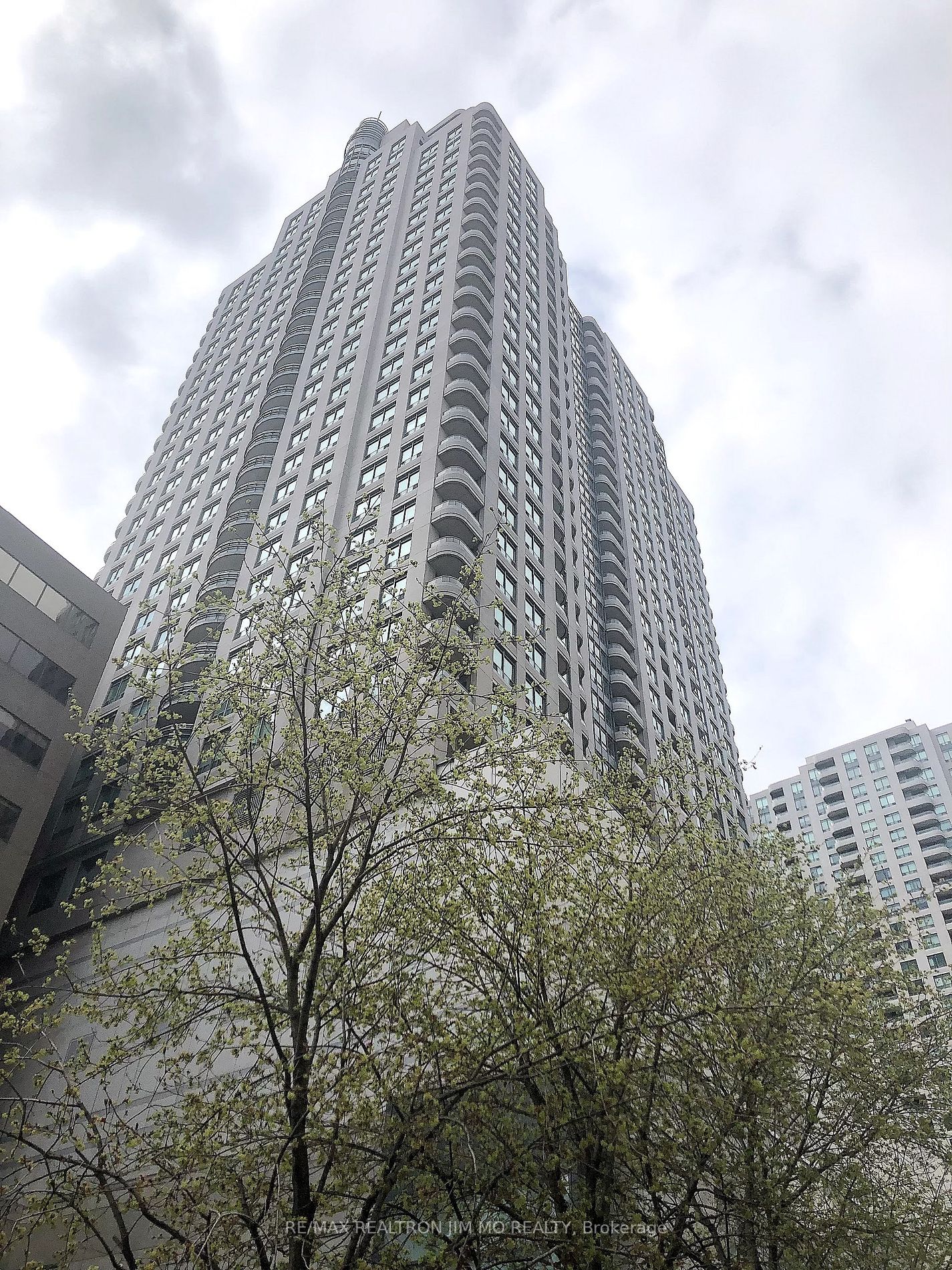8 Hillcrest Ave, #1815