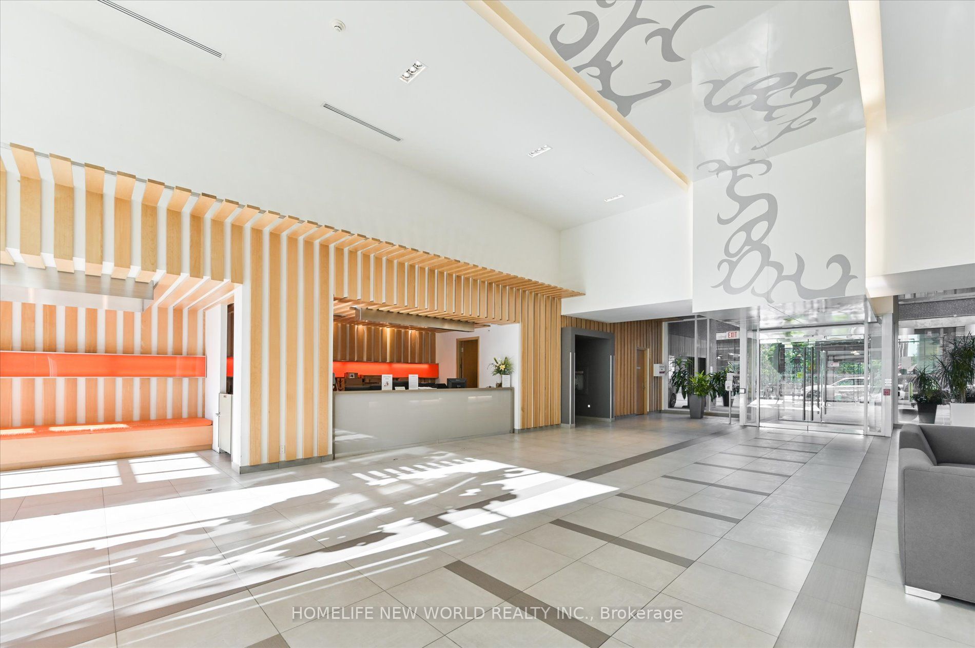 5 Hanna Ave, #515