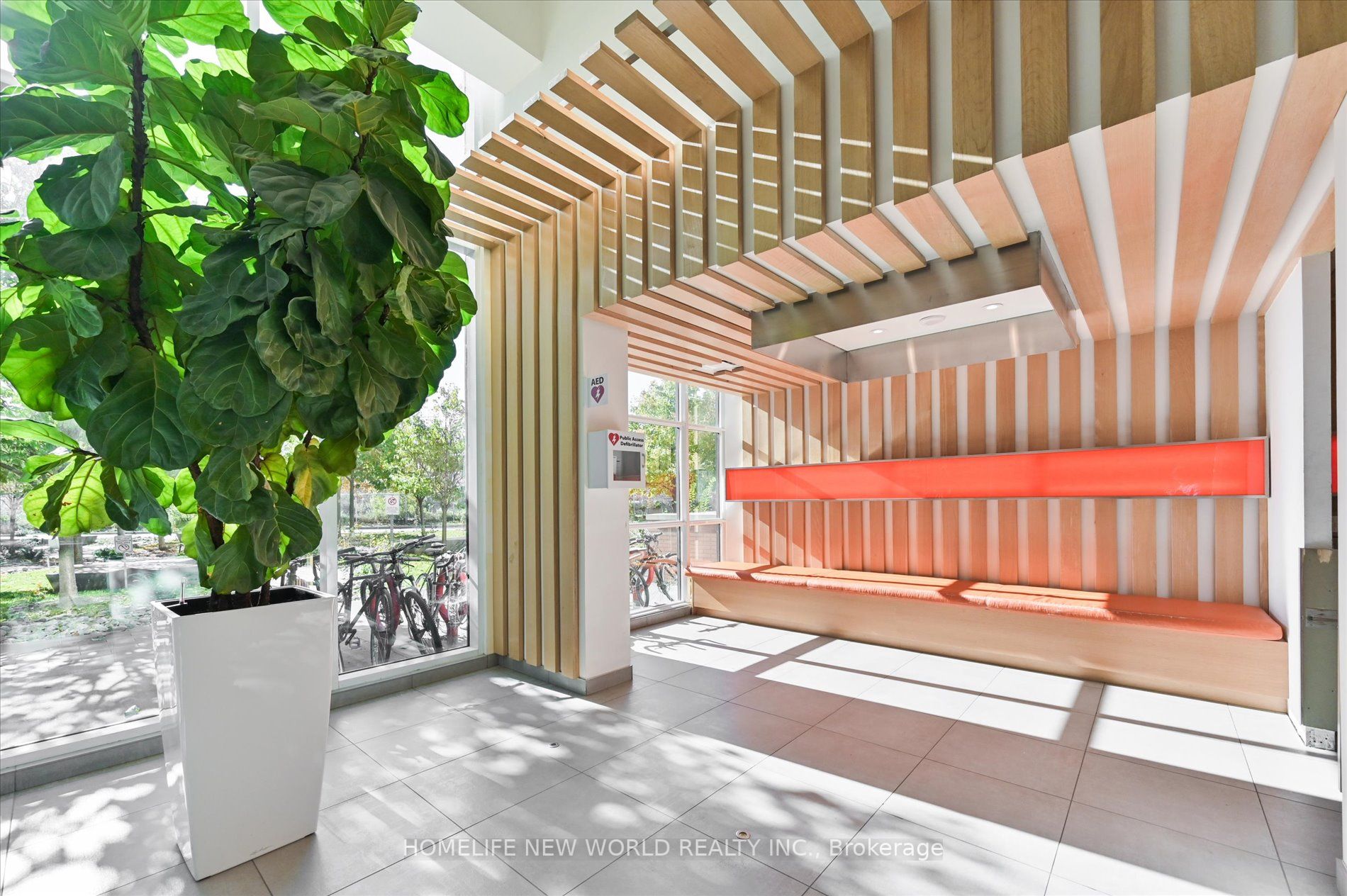 5 Hanna Ave, #515