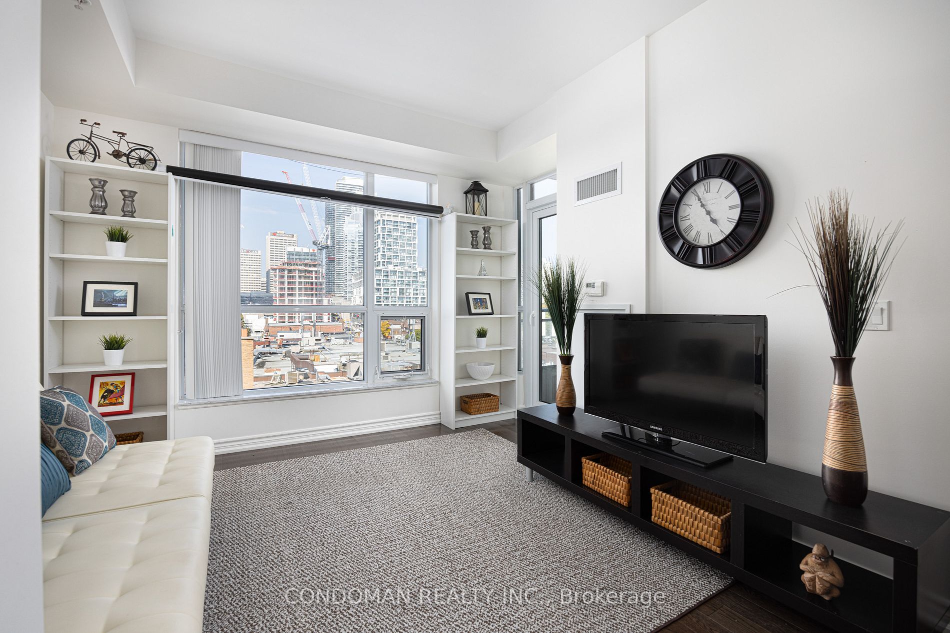 23 Glebe Road W, #515