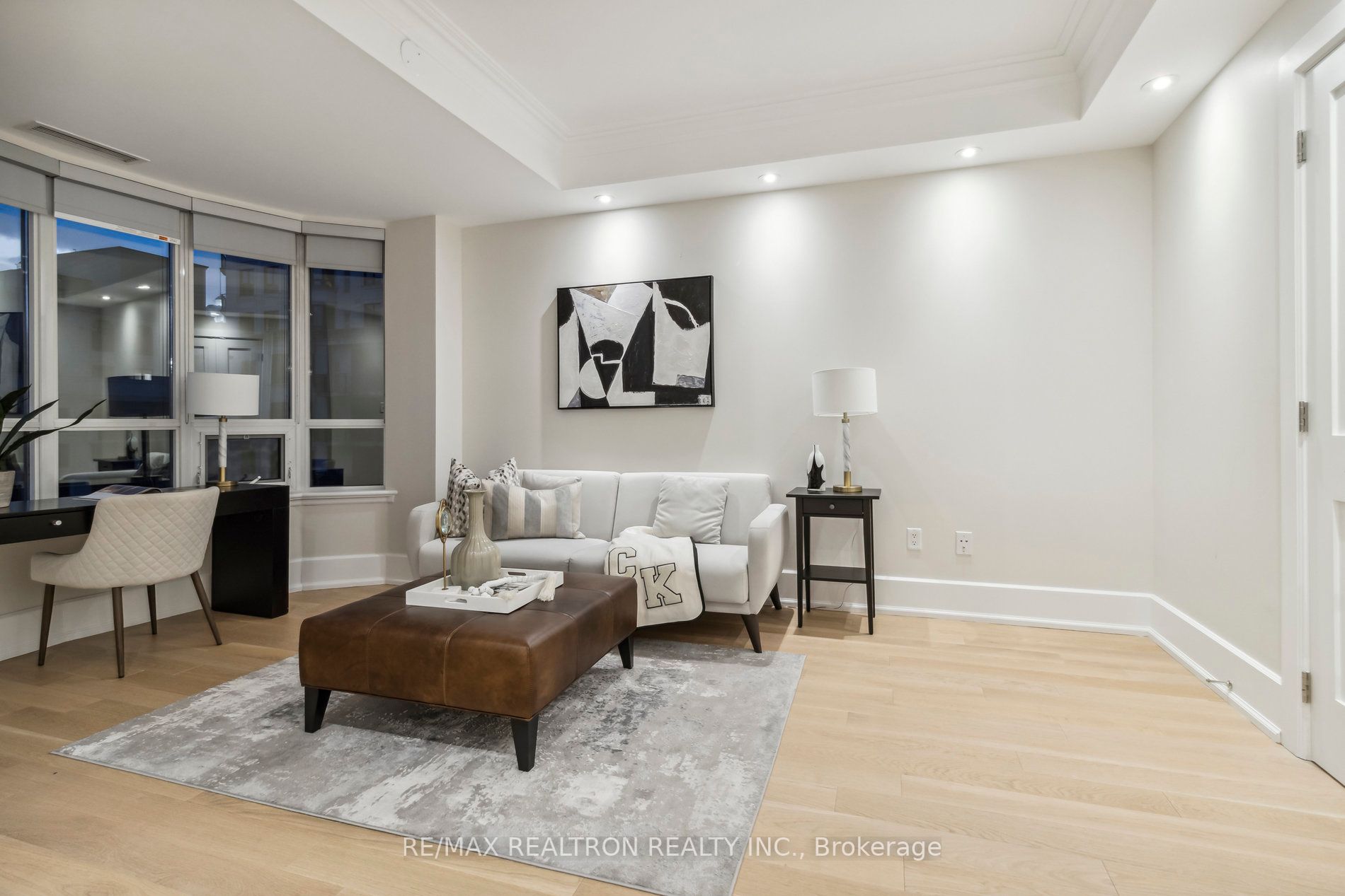 662 Sheppard Ave E, #609C