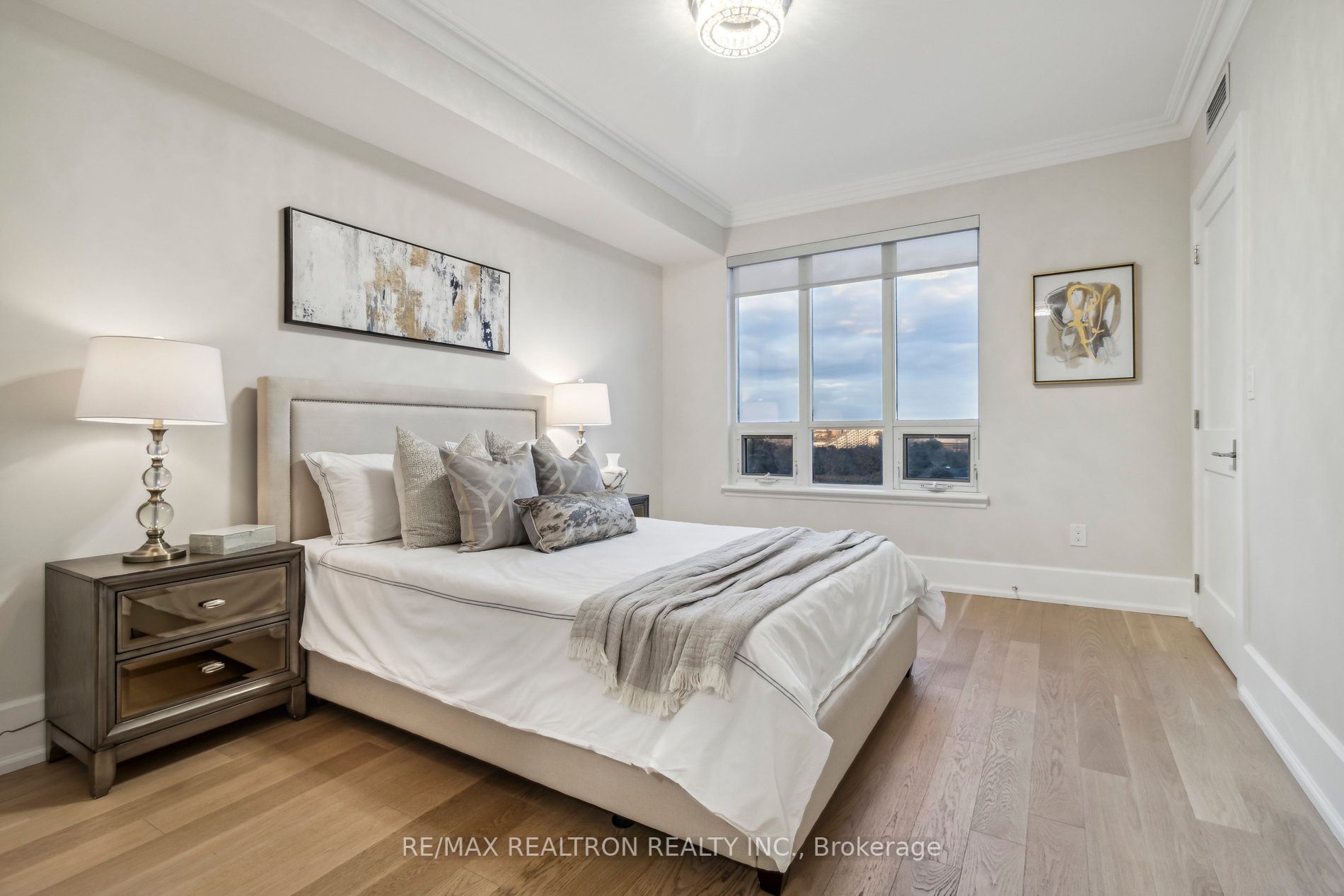 662 Sheppard Ave E, #609C