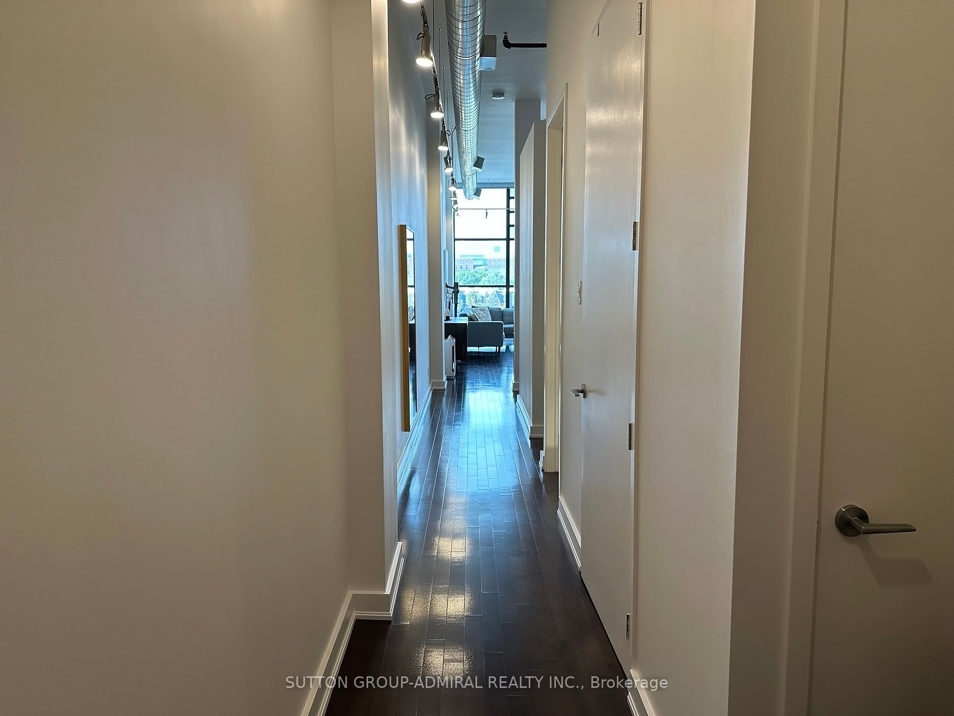 43 Hanna Ave, #503