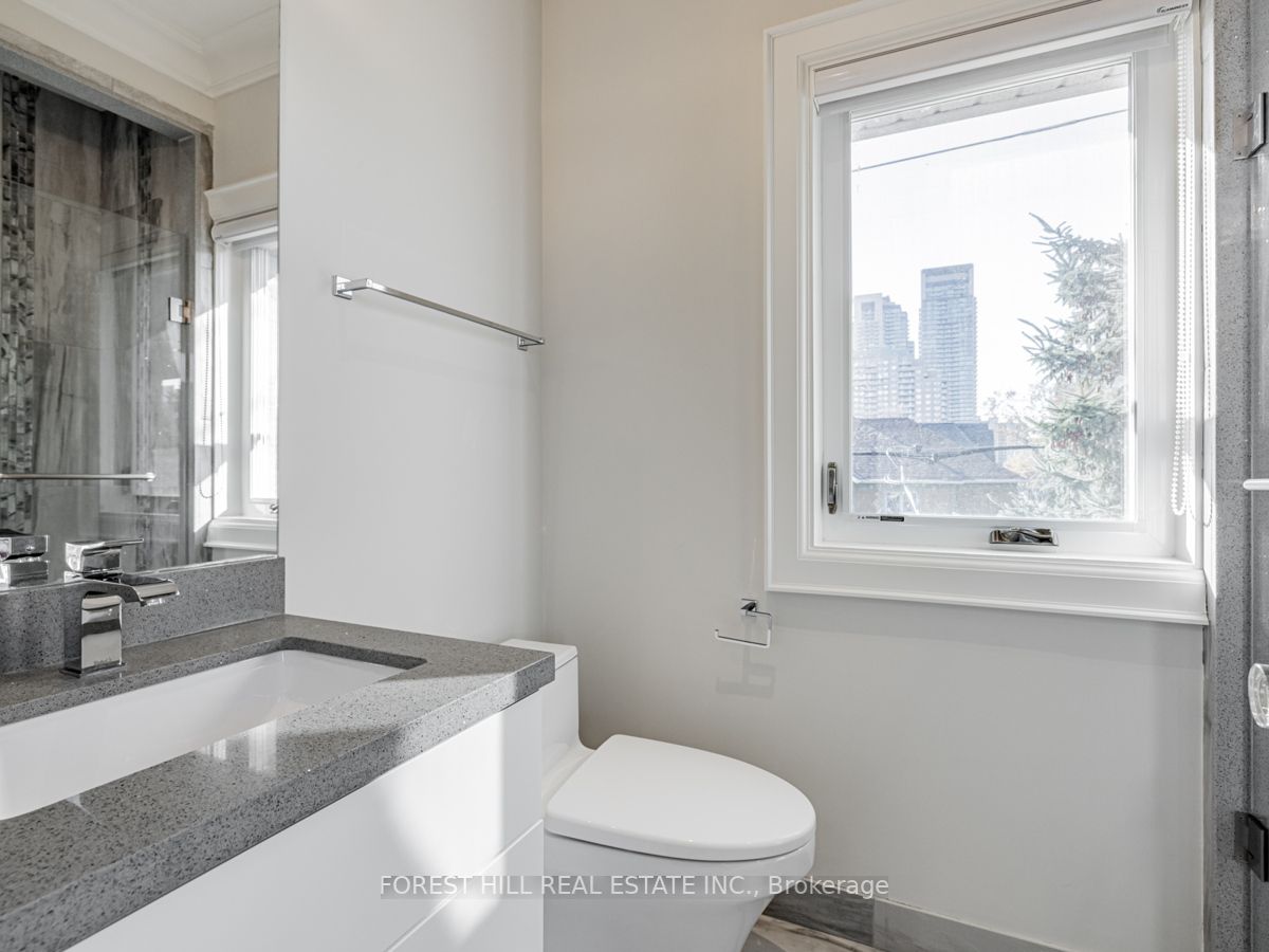 85 Kingsdale Ave