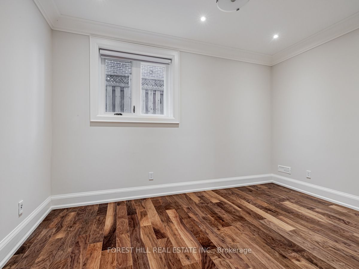 85 Kingsdale Ave