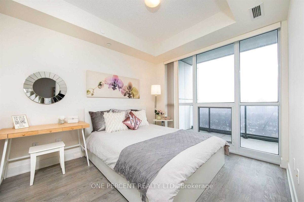 88 Sheppard Ave E, #2103