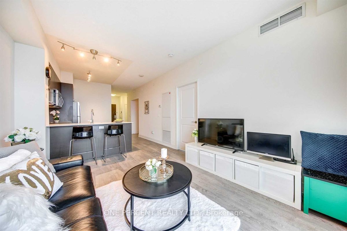 88 Sheppard Ave E, #2103