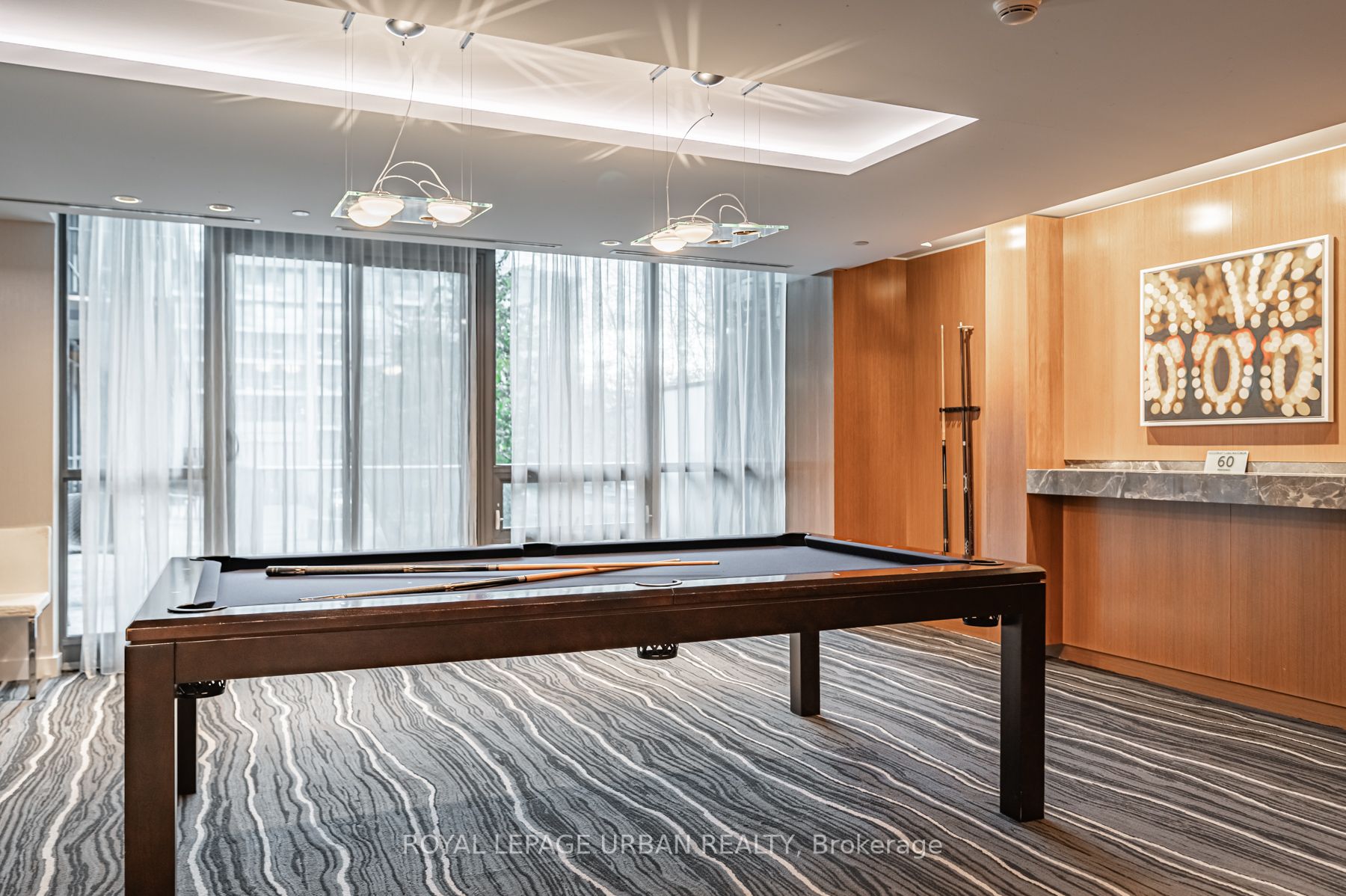 209 Fort York Blvd, #385