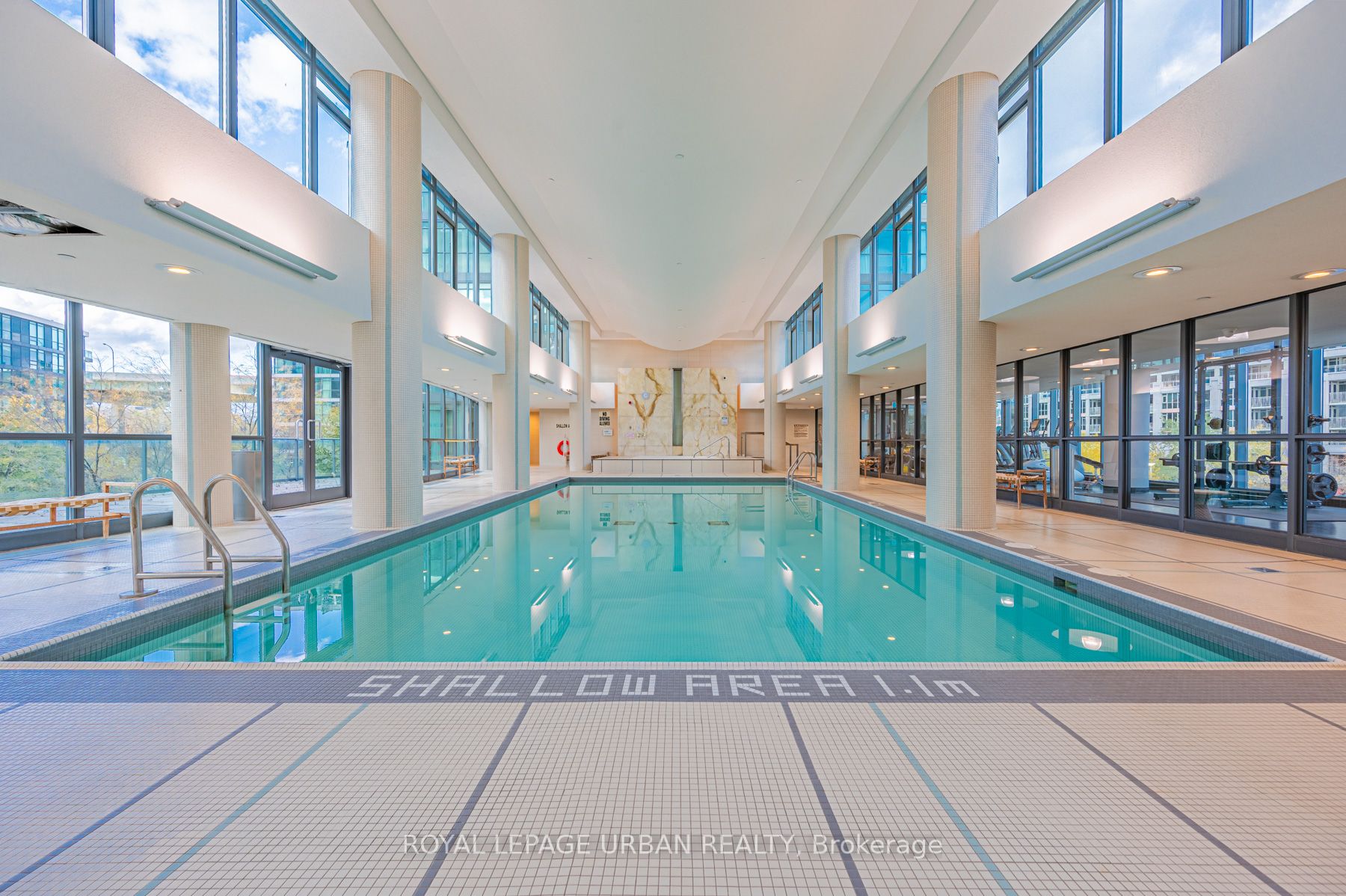 209 Fort York Blvd, #385