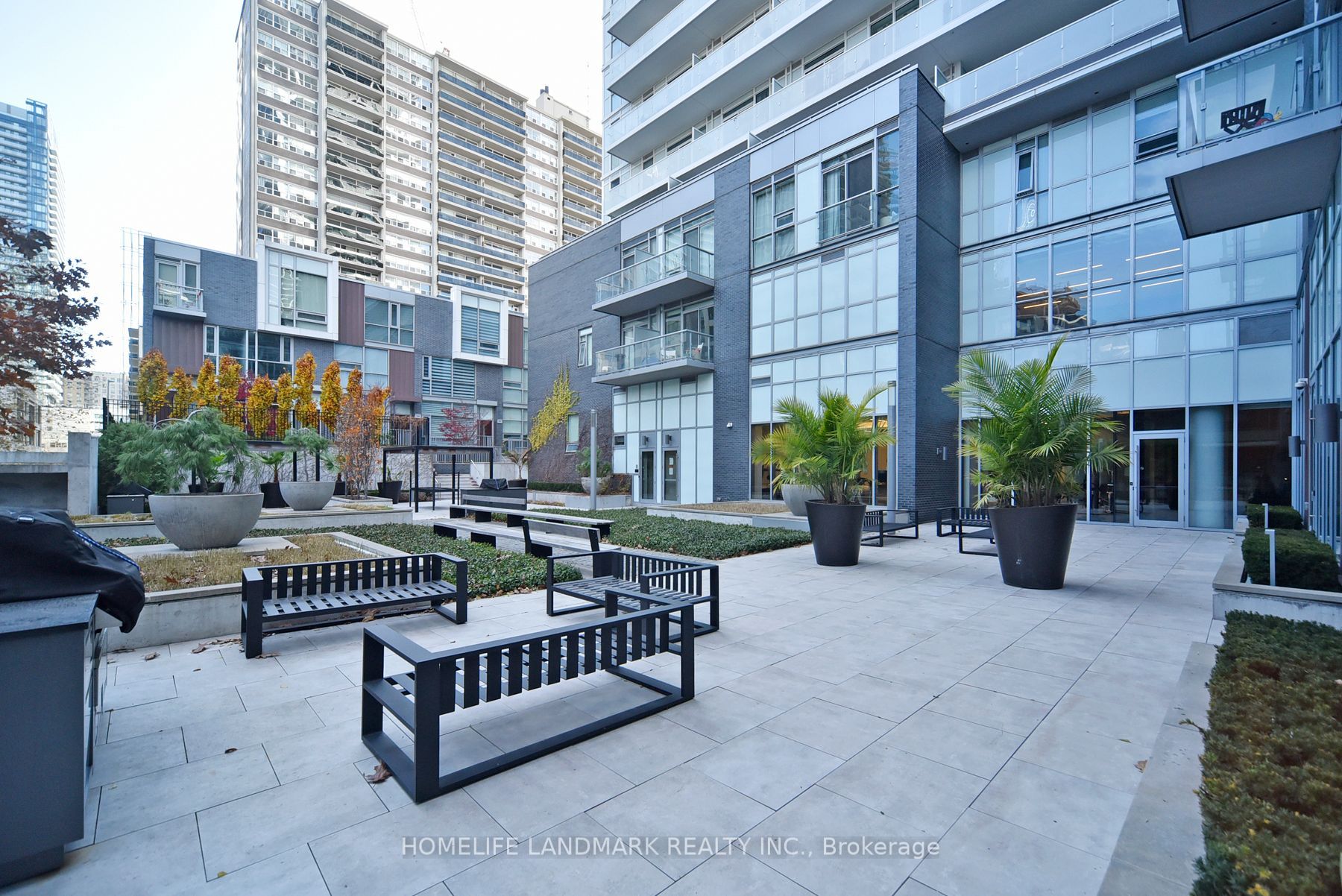 101 Erskine Ave, #1814