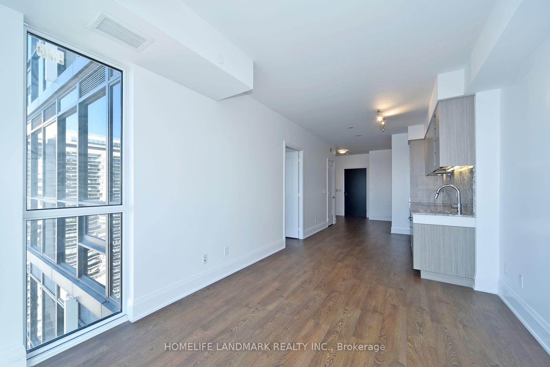 101 Erskine Ave, #1814