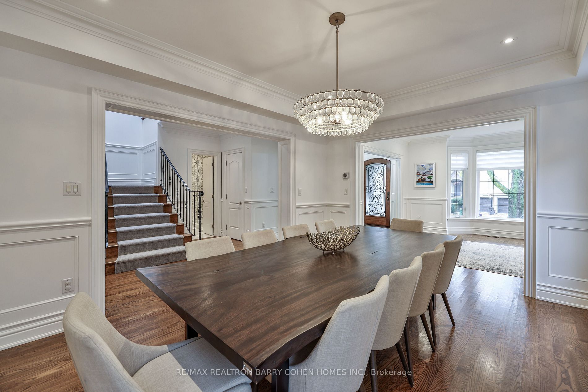 487 Glengarry Ave