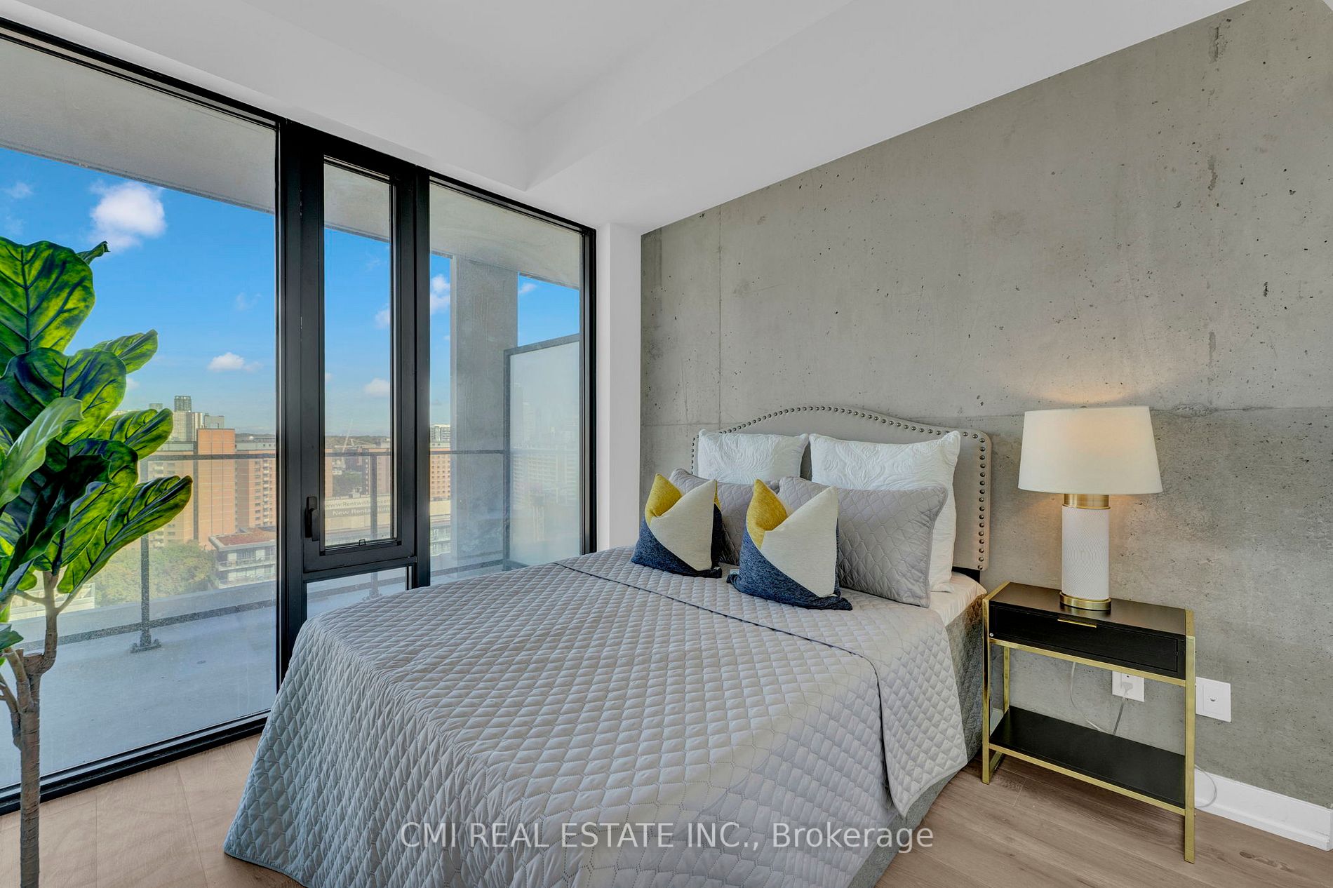 55 Ontario St, #1601