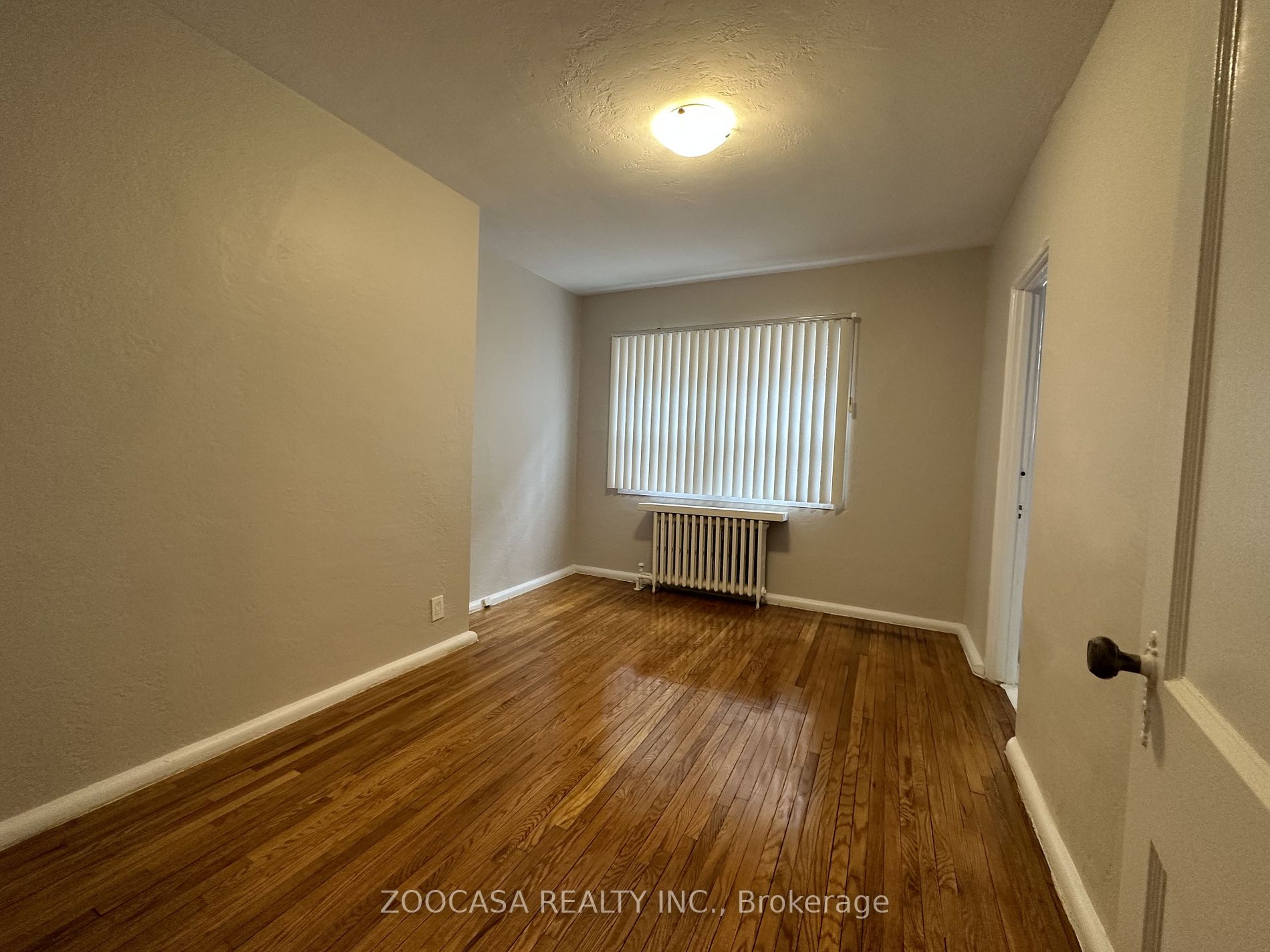 20 Acacia Rd, #Main