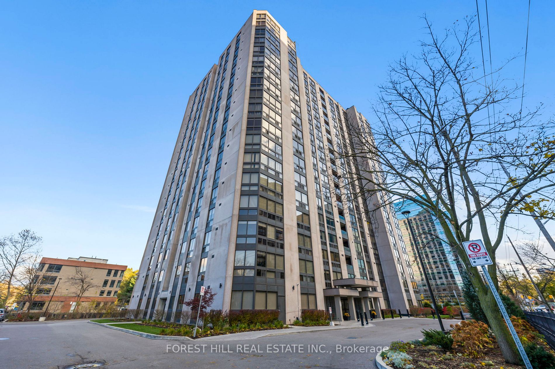 5 Kenneth Ave, #908