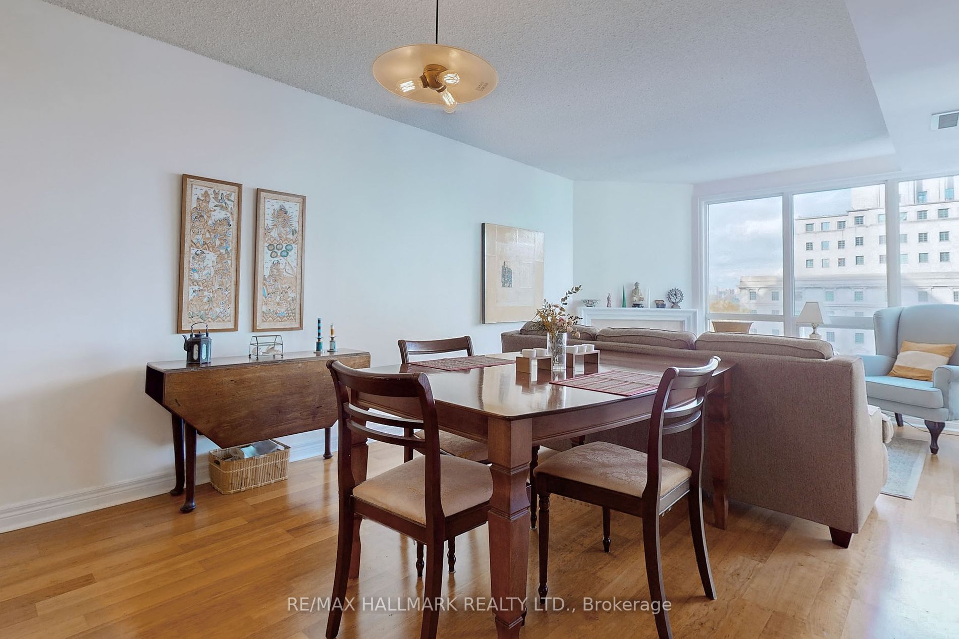 100 Hayden St, #806