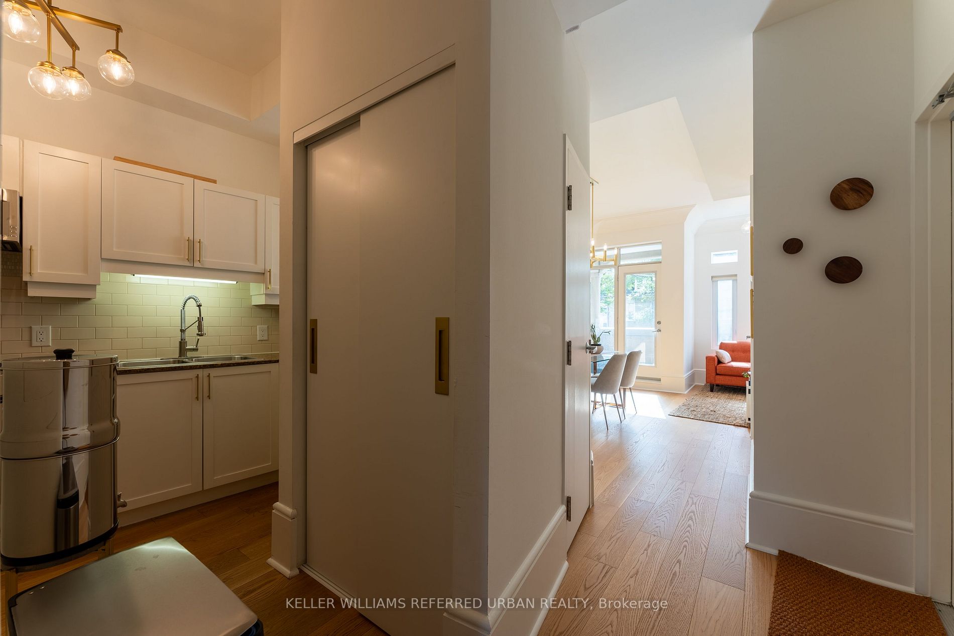 330 Davenport Rd, #201
