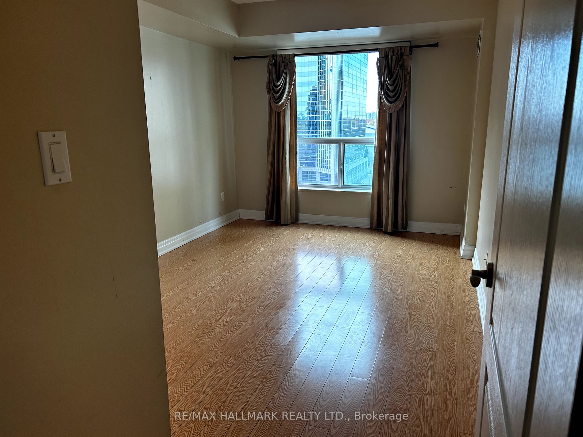 188 Doris Ave, #1217