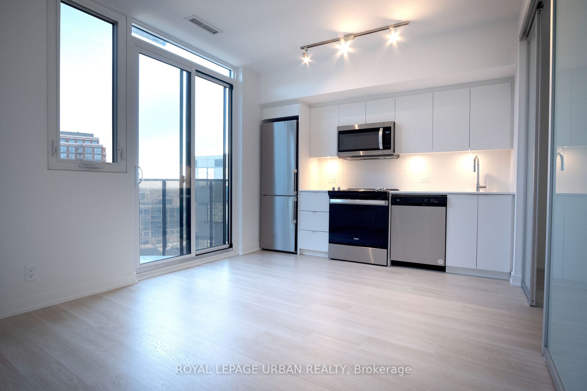 30 Tretti Way, #1025