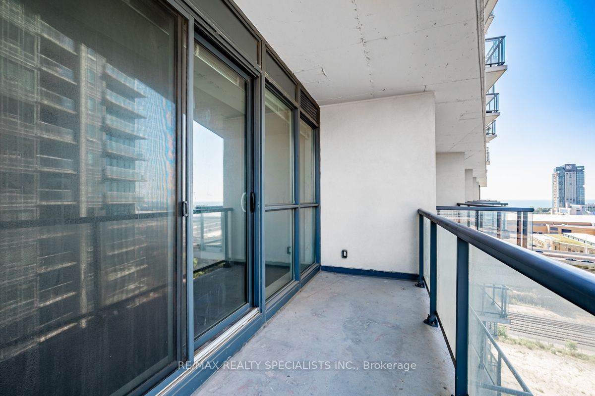 51 East Liberty St, #1102