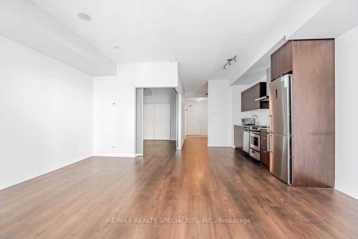 51 East Liberty St, #1102