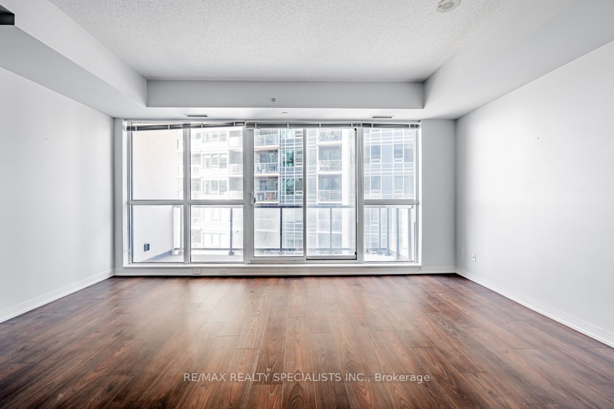 51 East Liberty St, #1102