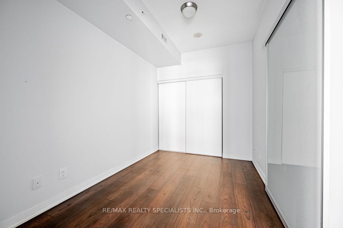 51 East Liberty St, #1102
