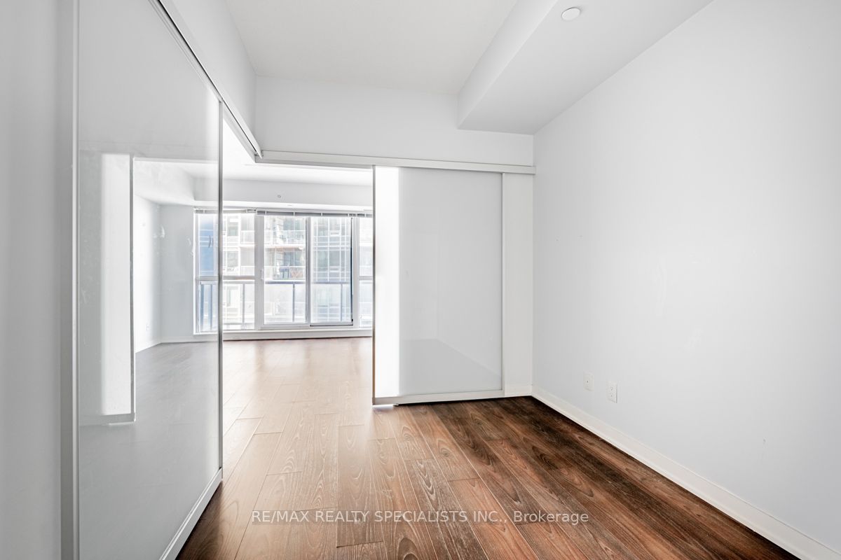 51 East Liberty St, #1102