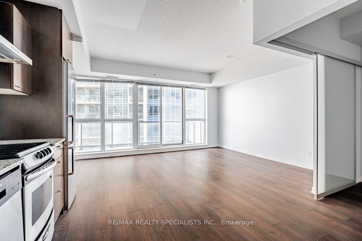 51 East Liberty St, #1102