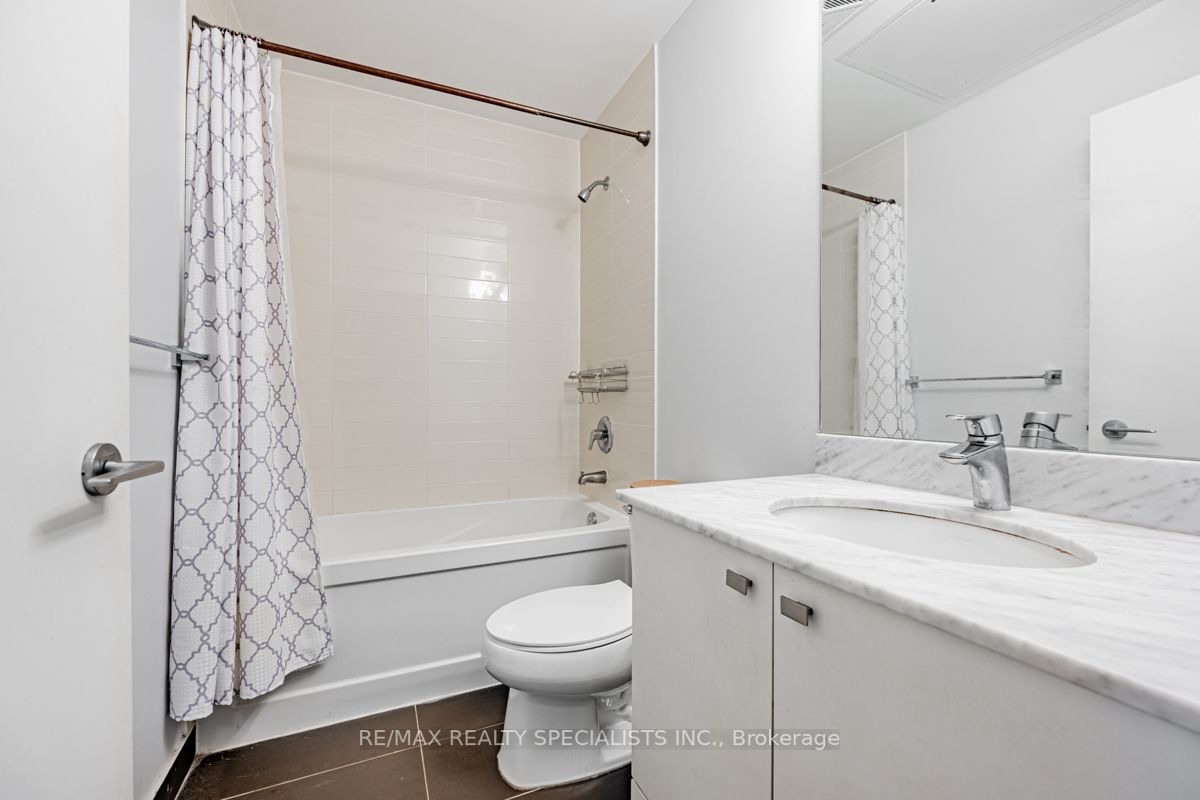 51 East Liberty St, #1102