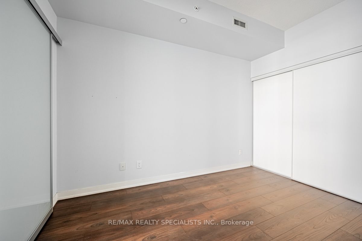 51 East Liberty St, #1102