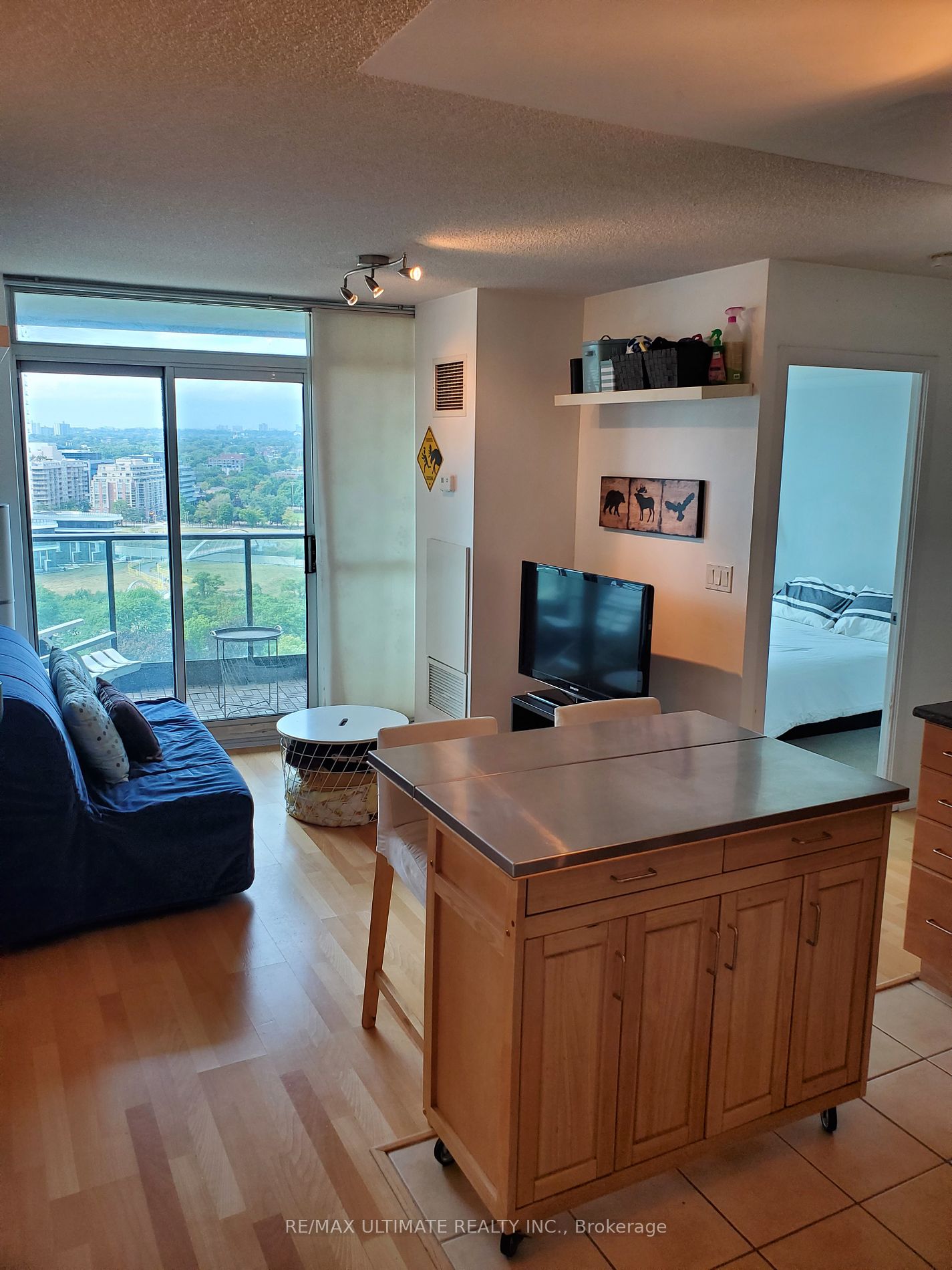231 Fort York Blvd, #1908
