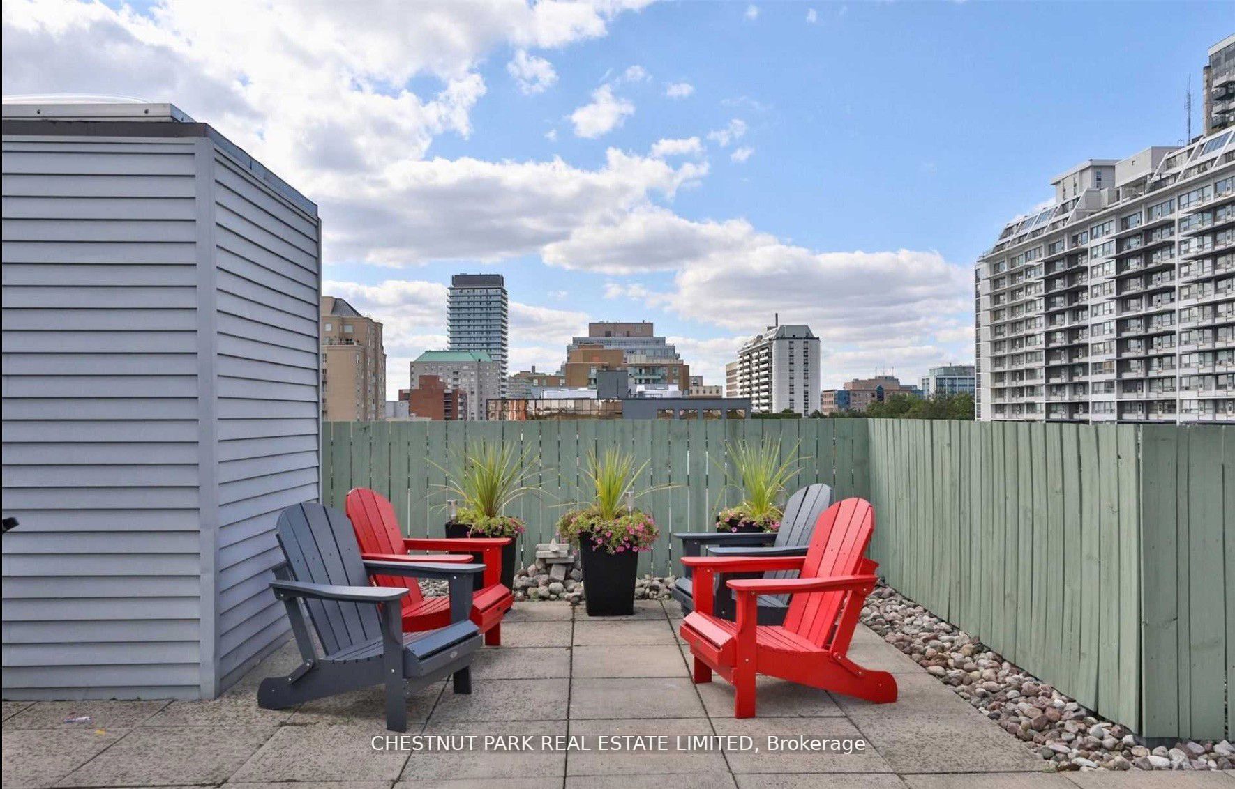 194 Merton St, #501