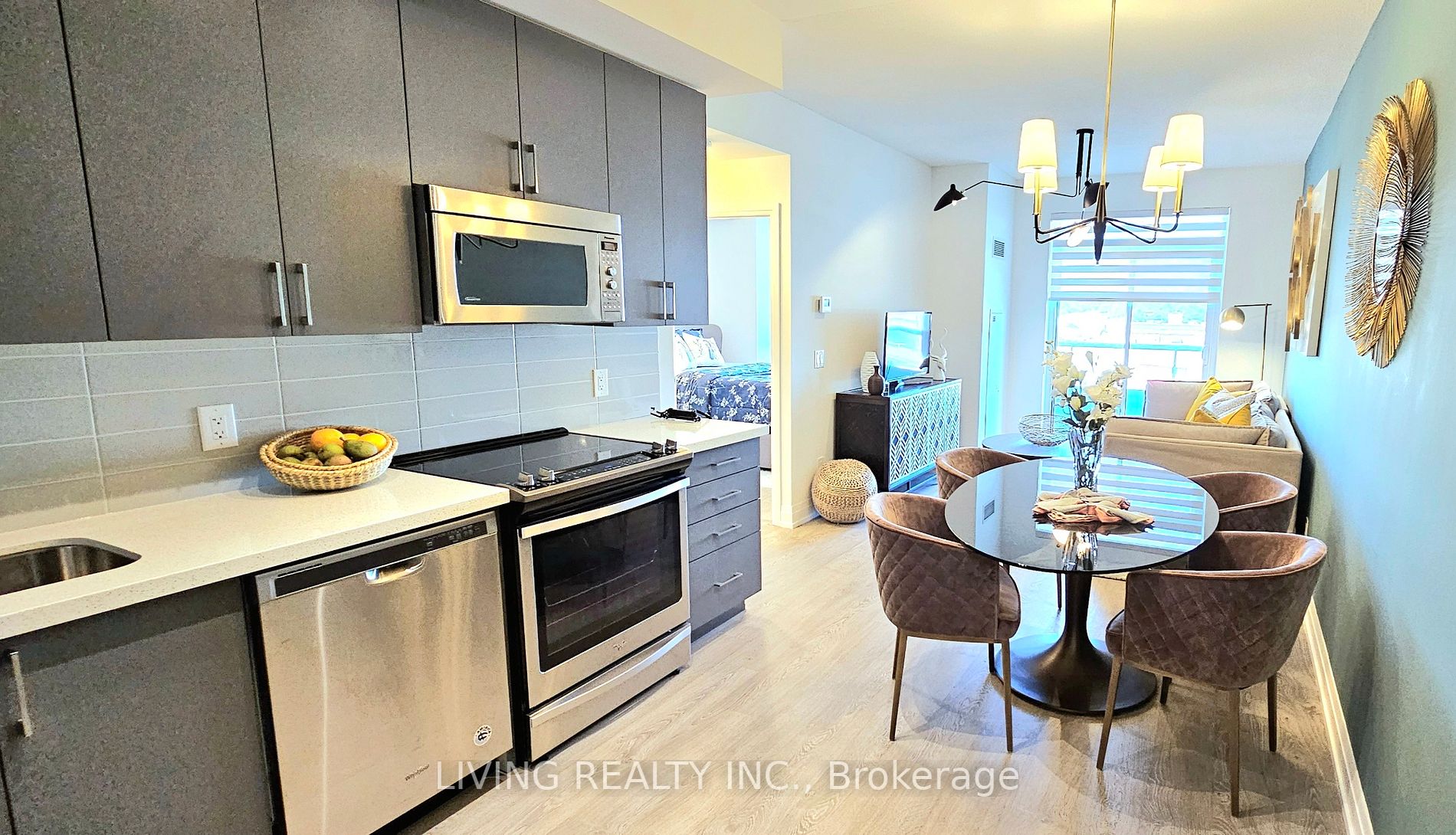 591 Sheppard Ave E, #619