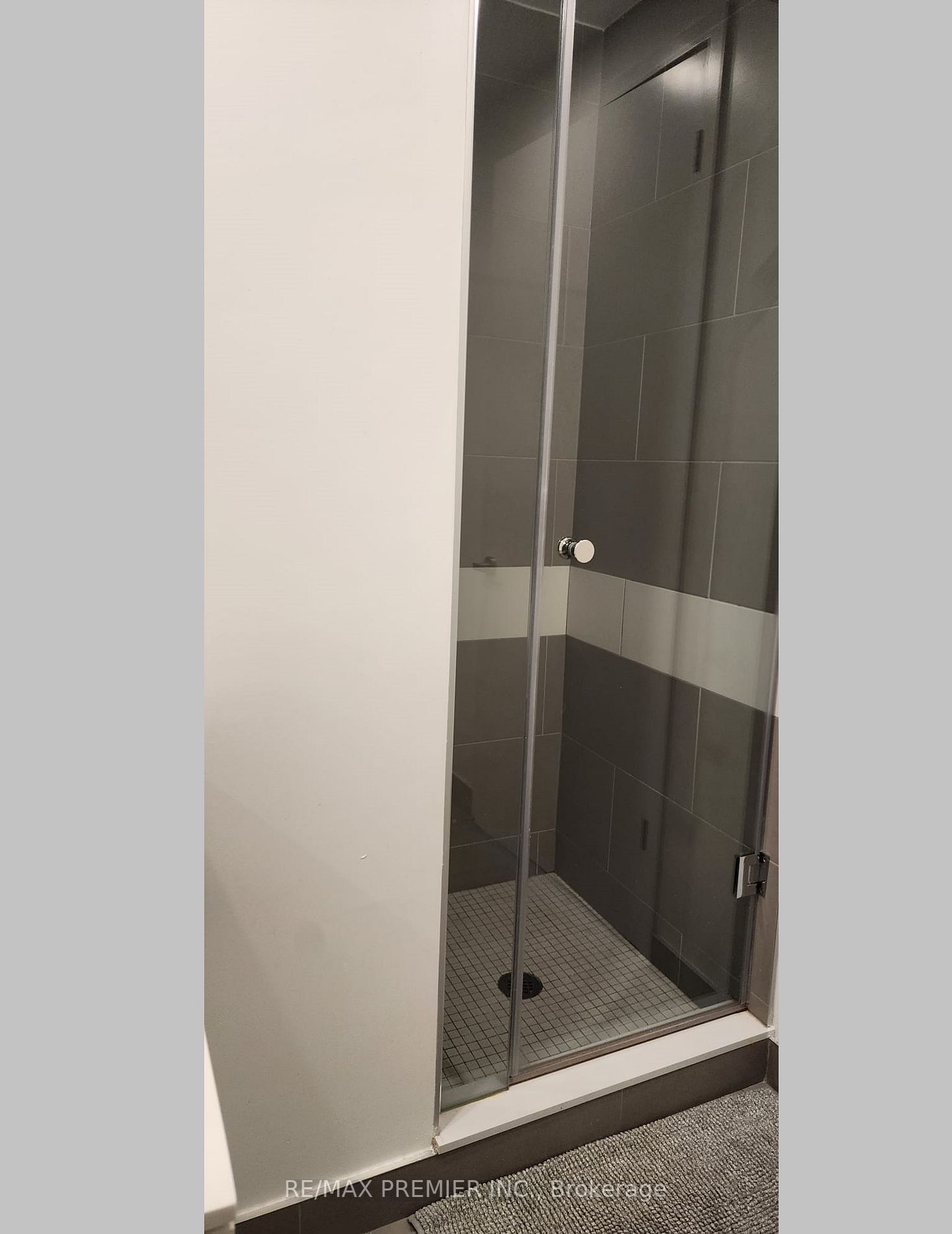 197 Yonge St, #5502