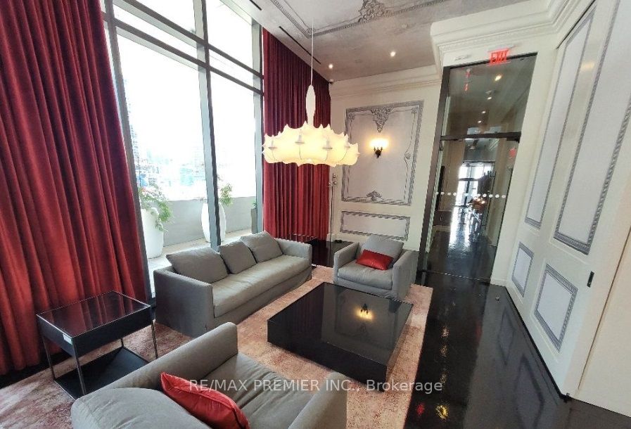 197 Yonge St, #5502